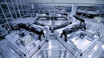 雷神第五代911電競屏 京東方工廠探訪與三聚氰胺基板技術解析