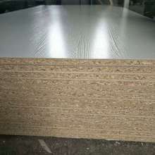 免漆生態(tài)三聚氰胺板 木紋色15mm刨花板基板與浮雕面雙飾板的應用優(yōu)勢